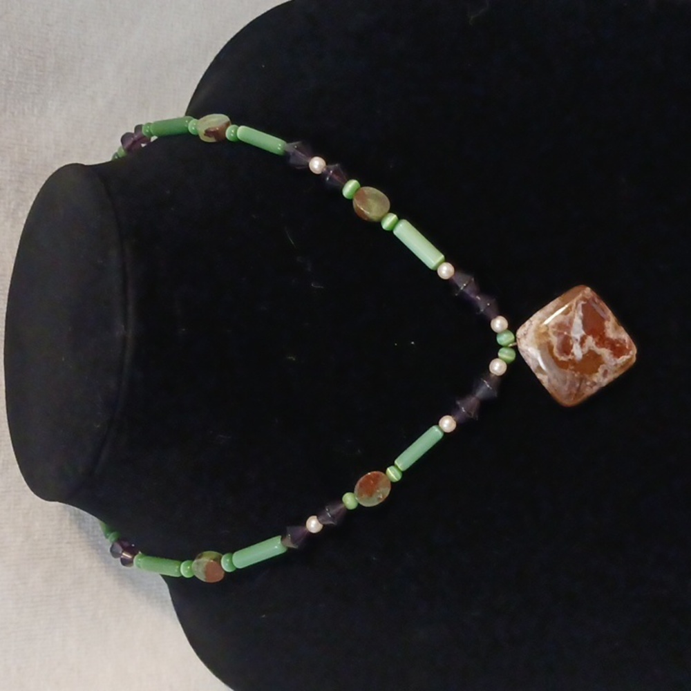 Vintage GEMSTONES 10"Necklace Jade Garnet Pearls Agate Gemstones Southwest Boho - Picture 1 of 9